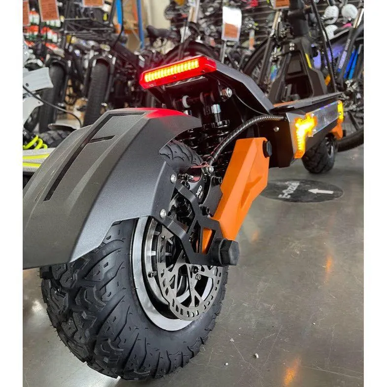Electric Scooter Veloz G4 4200Watts Peak Power 90 Km/hr 200  Km Distance ALL TERRAIN Portable Battery  6 Months Free Service