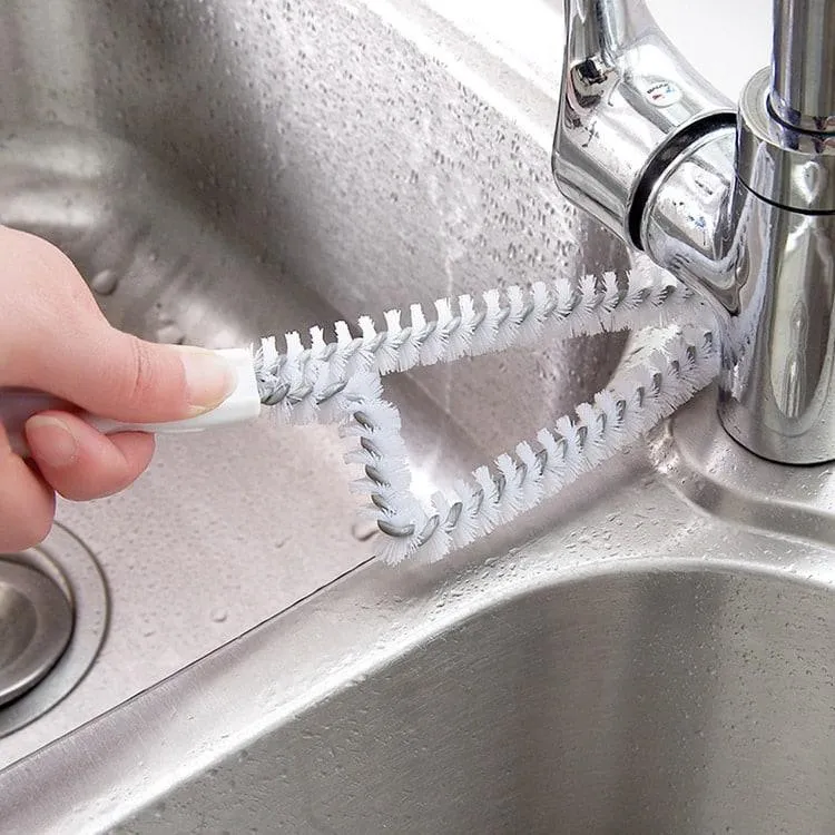 Multi-Purpose Cleaning Brush in White